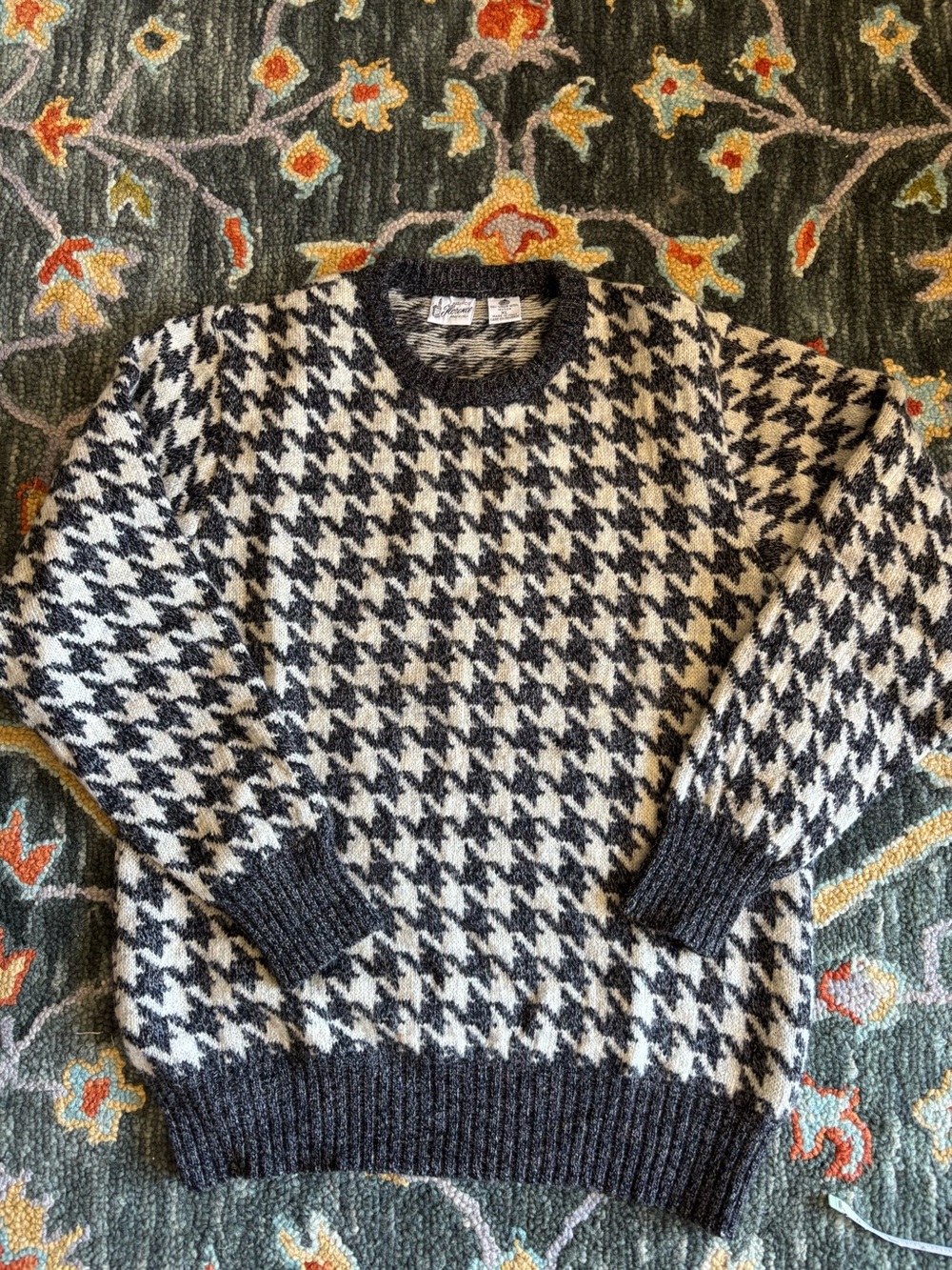 Men's Houndstooth Crewneck Sweater - Gray & Cream wool